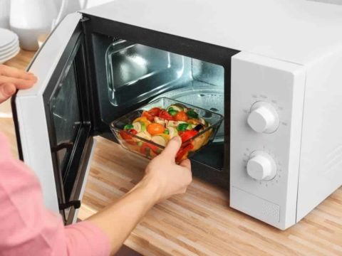 Is a 900 Watt Microwave Good? Is It Powerful Enough? – HomeApricot