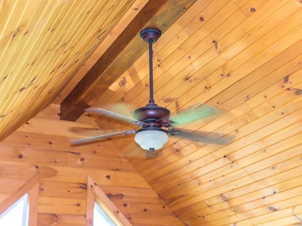 Why Does My Ceiling Fan Light Flicker, Blink or Flash? (1)