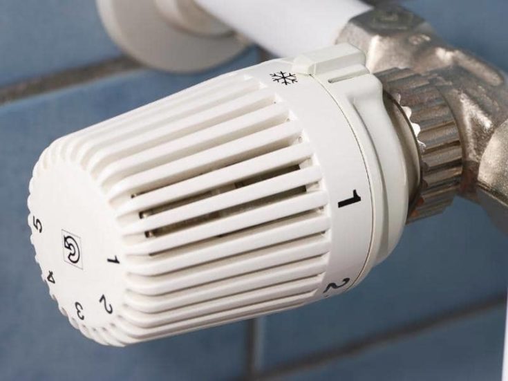 Which Way Does a Thermostat Go In? (Quick Answers) HomeApricot