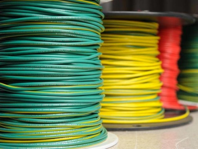 What Size Wire Do I Need for 600 Amps? (Explained) - HomeApricot