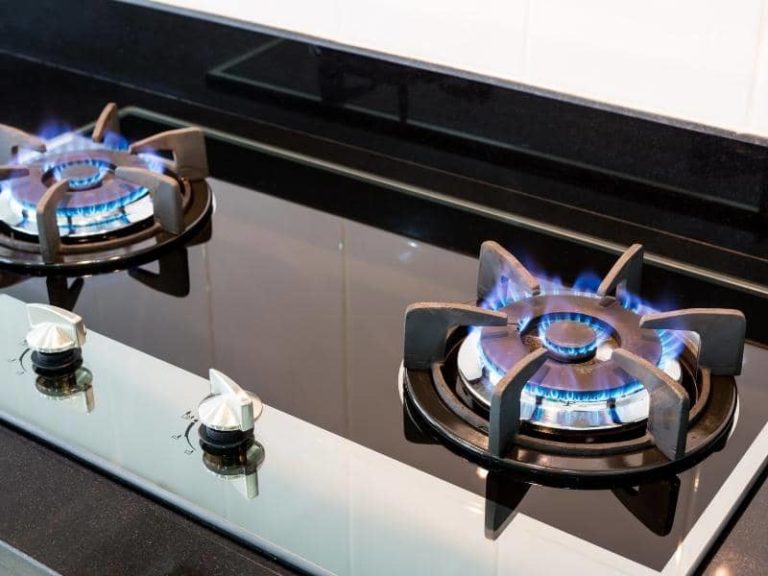 Does a Gas Stove Have a Pilot Light? (Read This First!)