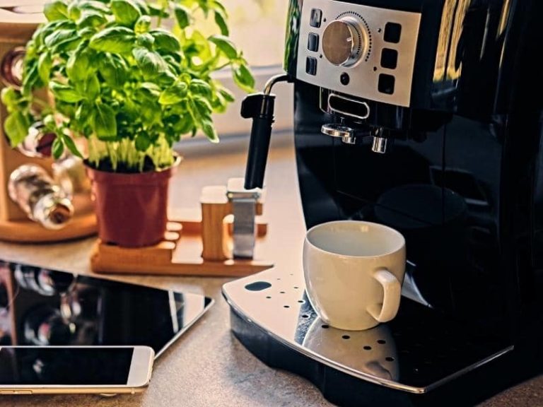 Keurig Heating Light Stays on – How to Fix? (Quick Answers)