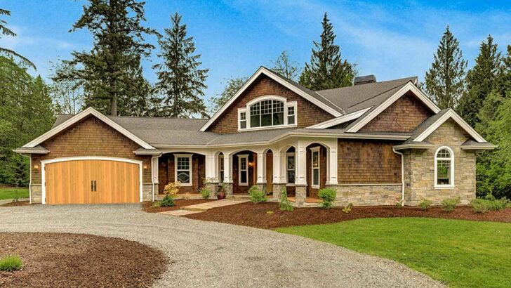 Double-Story 4-Bedroom Craftsman Style Home With Potential Extra 184 sq ft Space (Floor Plan)
