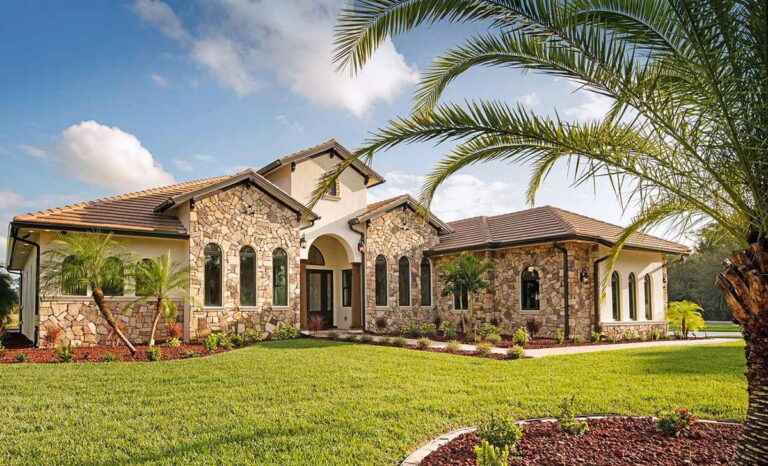 4-Bedroom Single-Story Mediterranean Home with a Grand Master Suite (Floor Plan)
