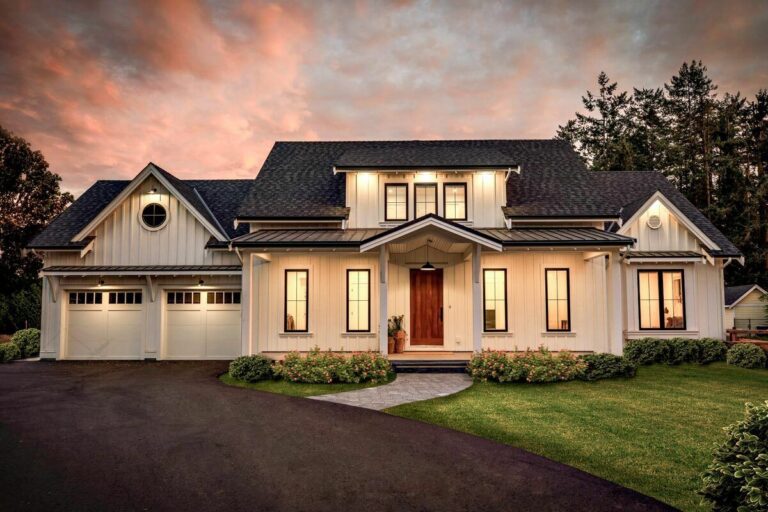 2-Story, 4-Bedroom New American Farmhouse With a Roomy Unfinished Basement (Floor Plan)