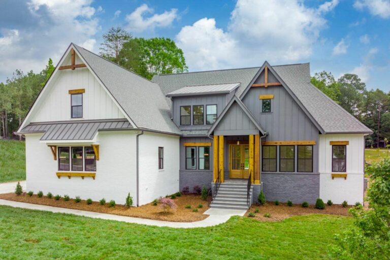 4-Bedroom, 2-Story New American Craftsman Home With Screened Porch and Study (Floor Plan)