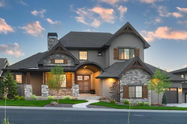 4-Bedroom, 2-Story Contemporary Country House with Barrel-Arched Entry (Floor Plan)