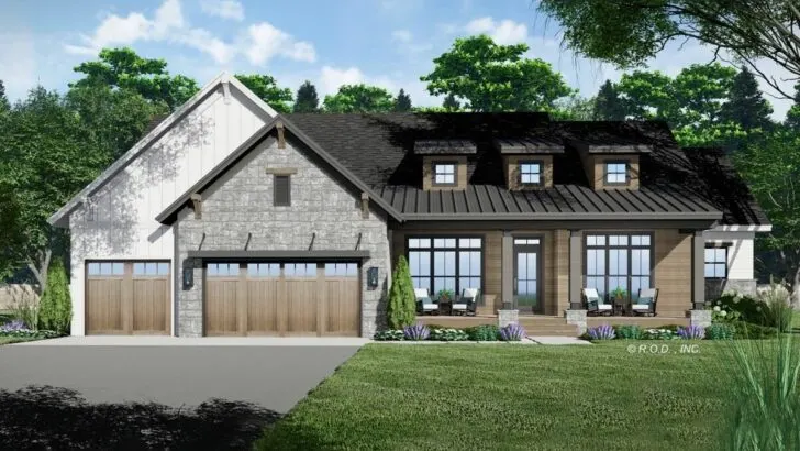 2-Bedroom One-Story Rustic Traditional House with 10-Foot-Deep Rear Porch (Floor Plan)