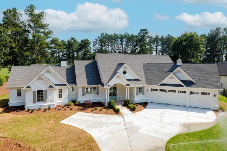 4-Bedroom 2-Story Country Craftsman Home With a French Door Foyer (Floor Plan)