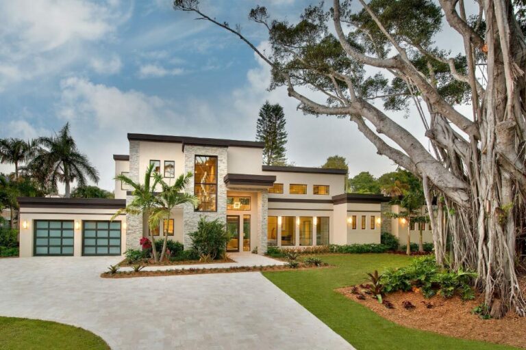 2-Story 4-Bedroom Modern Home with Spacious Outdoor Living (Floor Plan)