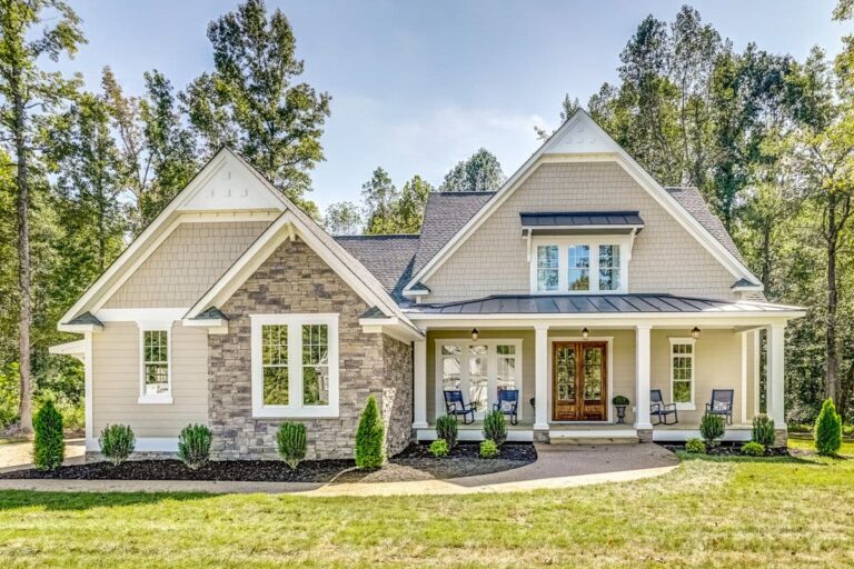2-Story 4-Bedroom New American House With Loft and Unfinished Attic Space (Floor Plan)
