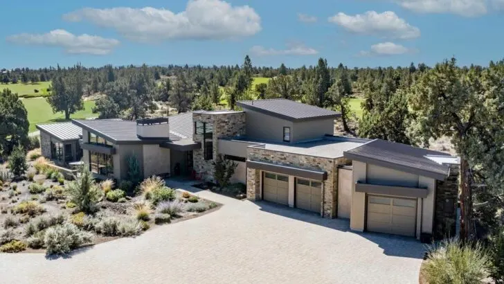 2-Story 4-Bedroom Mountain Modern Mansion With Sprawling Outdoor Spaces (Floor Plan)