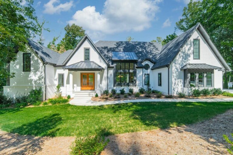 1.5 Story 4-Bedroom Transitional Home with Finished Lower Level & Outdoor Access (Floor Plan)