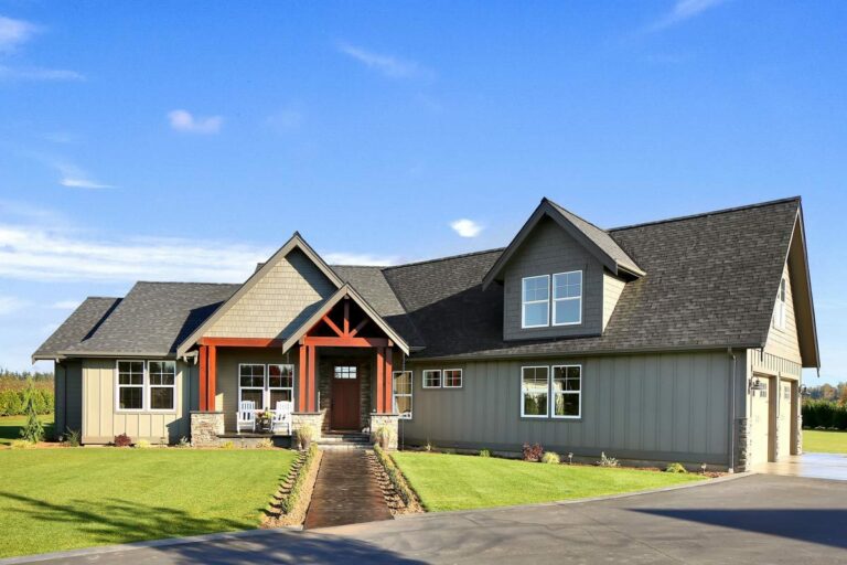 3-Bedroom 2-Story Craftsman-Style Home with Bonus Room Above Garage (Floor Plan)