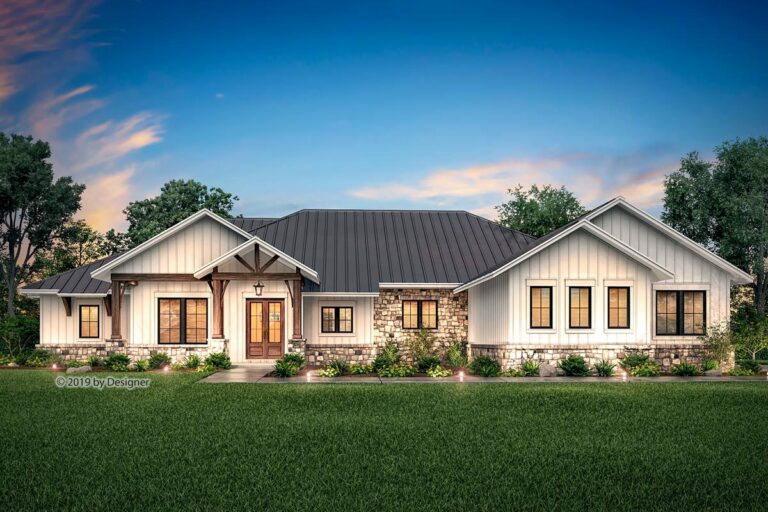 4-Bedroom 1-Story Hill Country Ranch Home with Vaulted Great Room (Floor Plan)