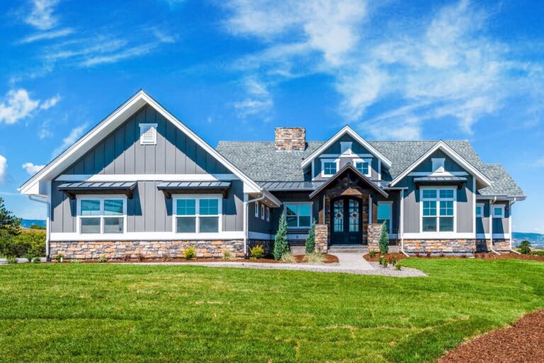 4-Bedroom Single-Story Mountain Craftsman Home with Ample Storage Space (Floor Plan)