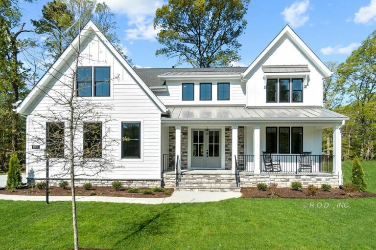 4-Bedroom 2-Story Modern Farmhouse with Pocket Office and 2 Covered Porches (Floor Plan)