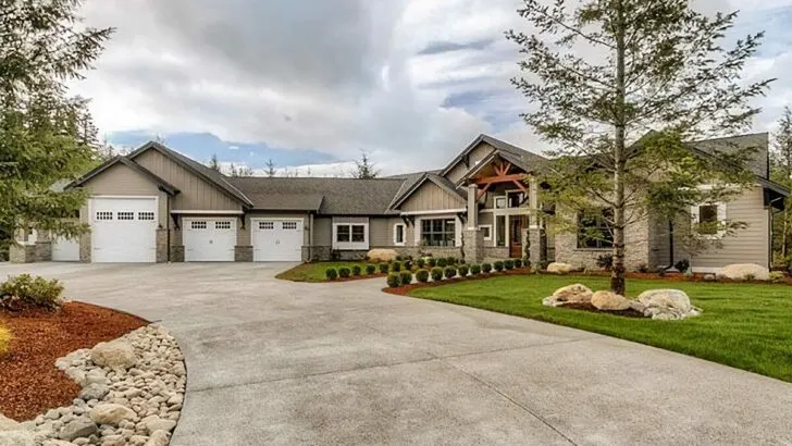 1-Story 4-Bedroom Mountain Ranch Home With Dual-Island Kitchen and RV Garage (Floor Plan)