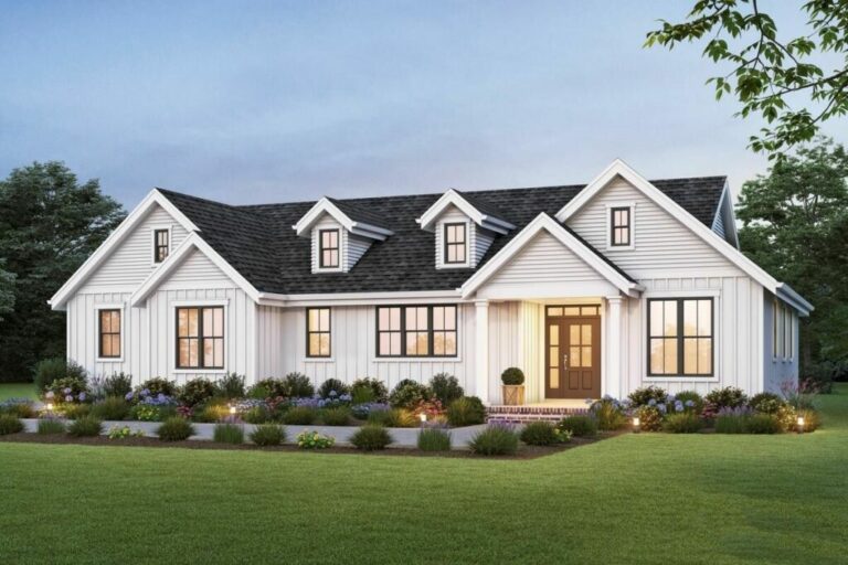 1-Story 3-Bedroom Country Farmhouse with Vaulted Living Space (Floor Plan)