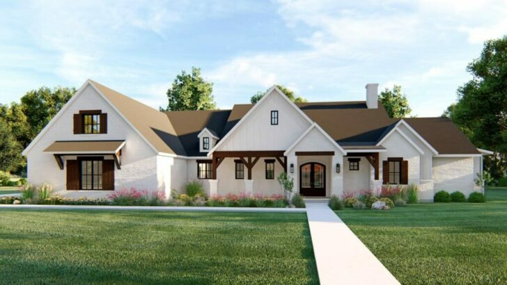 New American Ranch Style Single-Story 3-Bedroom Modern Farmhouse with Split-Bed Layout (Floor Plan)