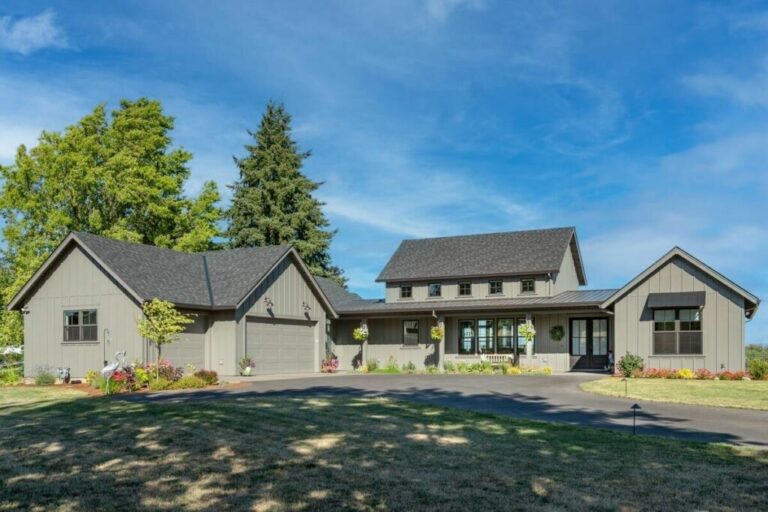 3-Bedroom Single-Story New American Farmhouse with Two-Story Great Room and a Home Office (Floor Plan)