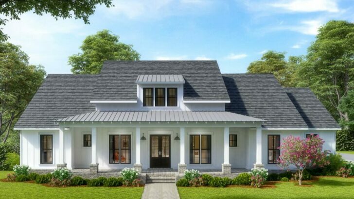 4-Bedroom Single-Story Modern Farmhouse with Vaulted Rear Porch (Floor Plan)