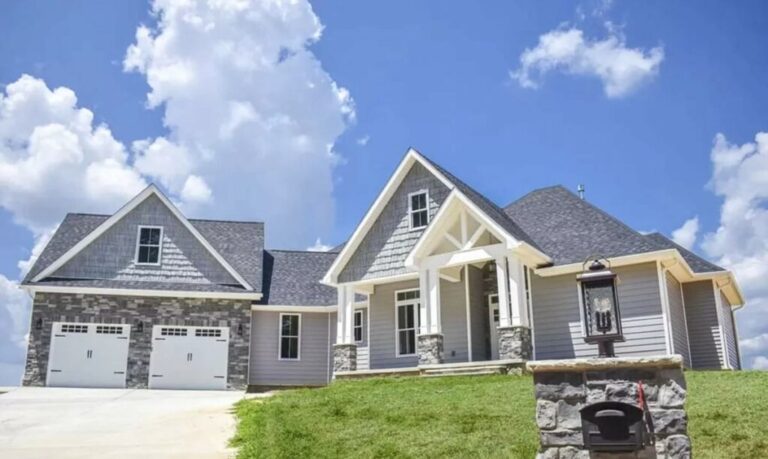 2-Story 3-Bedroom Contemporary Craftsman House with Bonus Room Retreat (Floor Plan)