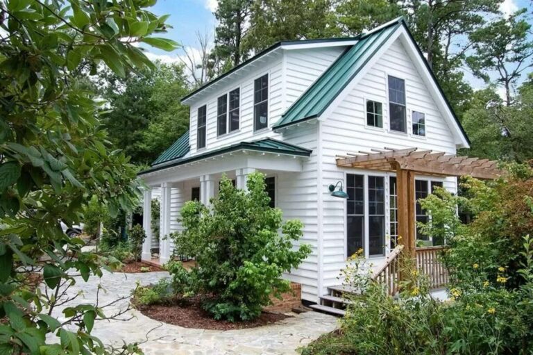 Dual-Story 3-Bedroom Cottage House with Front and Side Porches (Floor Plan)