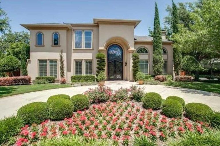 4-Bedroom 2-Story Modern Farmhouse With Upstairs Bonus Room and Side-Entry Garage (Floor Plan)