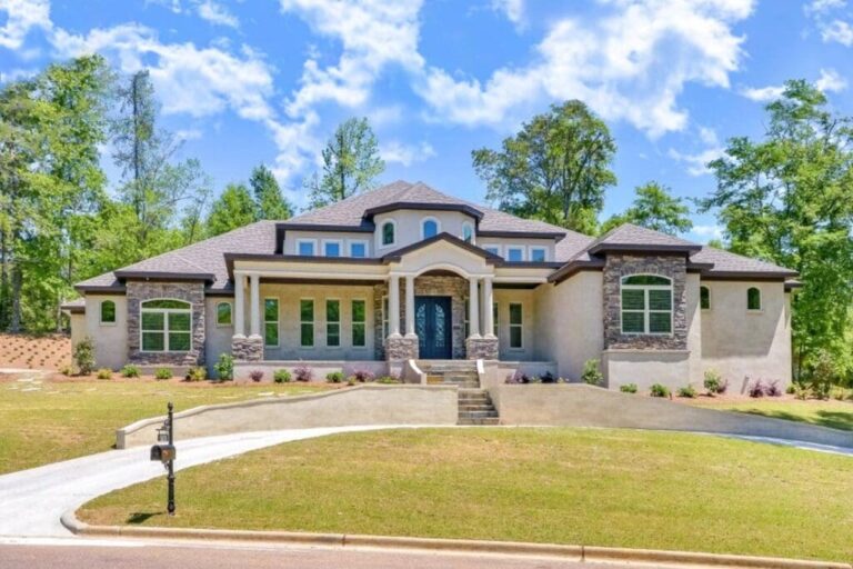 One-Story 4-Bedroom House with Octagonal Study and Exercise Room (Floor Plan)
