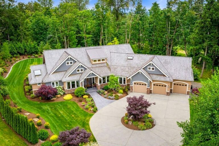 2-Story 4-Bedroom Craftsman House with Dynamic Floor Plan (Floor Plan)