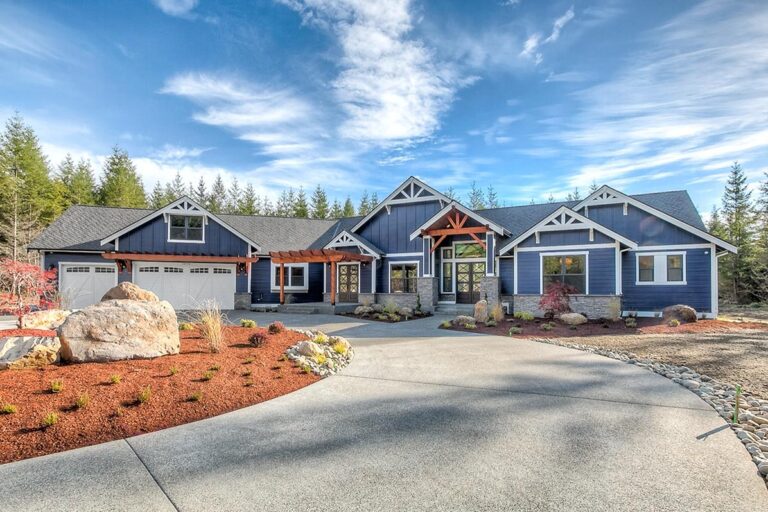 4-Bedroom Single-Story Mountain Craftsman Home with Bonus Room (Floor Plan)