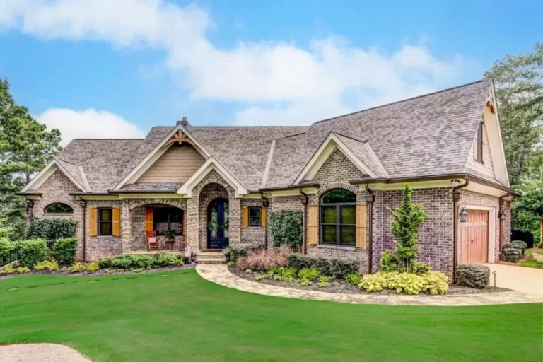 Single-Story 6-Bedroom French Country House with Expansive Screened Porch (Floor Plan)