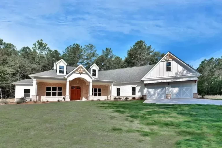 4-Bedroom One-Story Craftsman House with Bonus Room (Floor Plan)