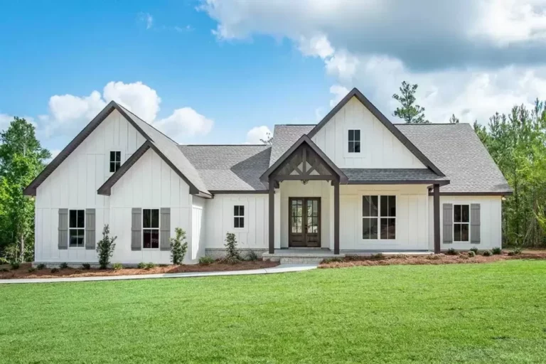 4-Bedroom Single-Story New American Farmhouse with Oversized Garage (Floor Plan)