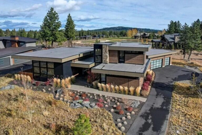 Two-Story 5-Bedroom Modern Mountain Home with Light and Airy Floor Plan (Floor Plan)