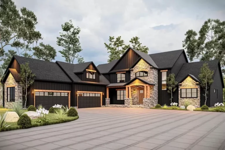 Dual-Story 5-Bedroom House with Dual Laundry Rooms and Main-Level Master Suite (Floor Plan)