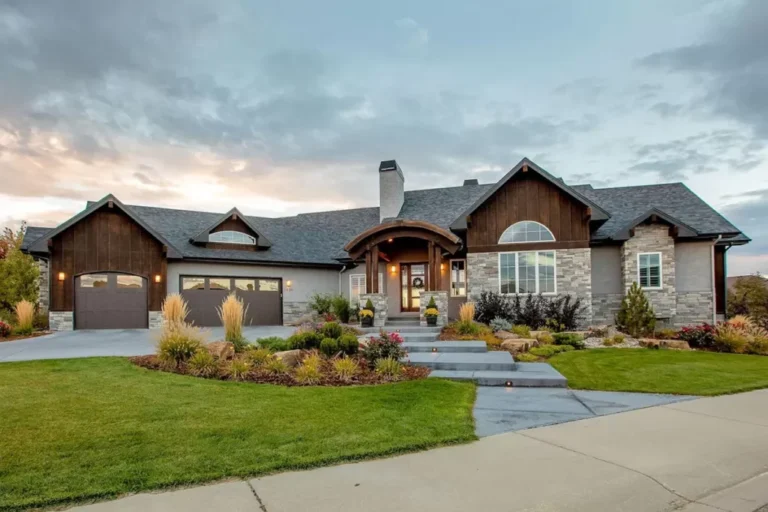 Sprawling 5-Bedroom One-Story Mountain House with Recreation Room (Floor Plan)