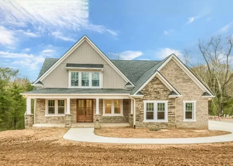 4-Bedroom 2-Story Country Cottage Farmhouse With Upstairs Kids’ Zone (Floor Plan)