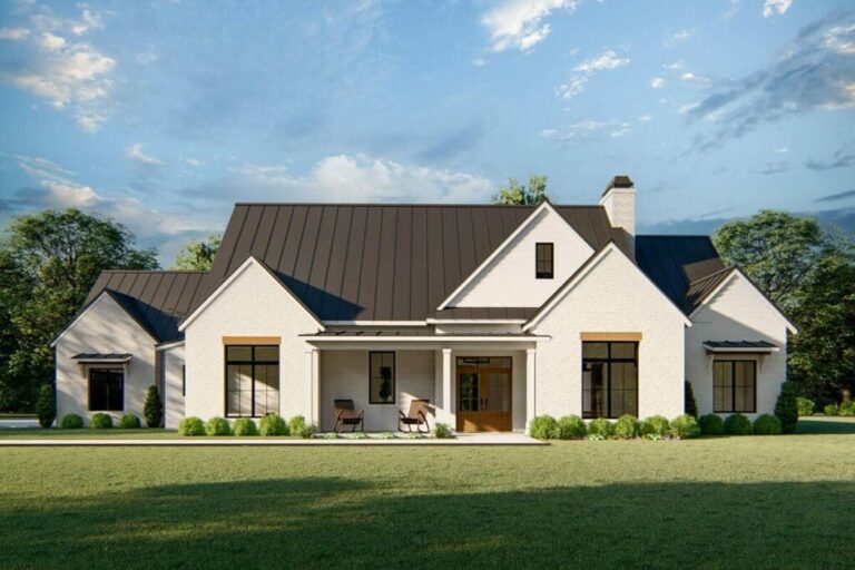 3-Bedroom Dual-Story New American Farmhouse with Luxurious Master Suite (Floor Plan)