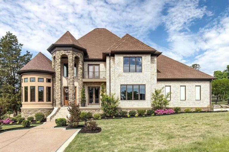 5-Bedroom 2-Story Modern Farmhouse With Bonus Room and Side-Entry 3-Car Garage (Floor Plan)