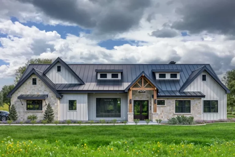 4-Bedroom 1-Story New American House with Outdoor Living Space (Floor Plan)