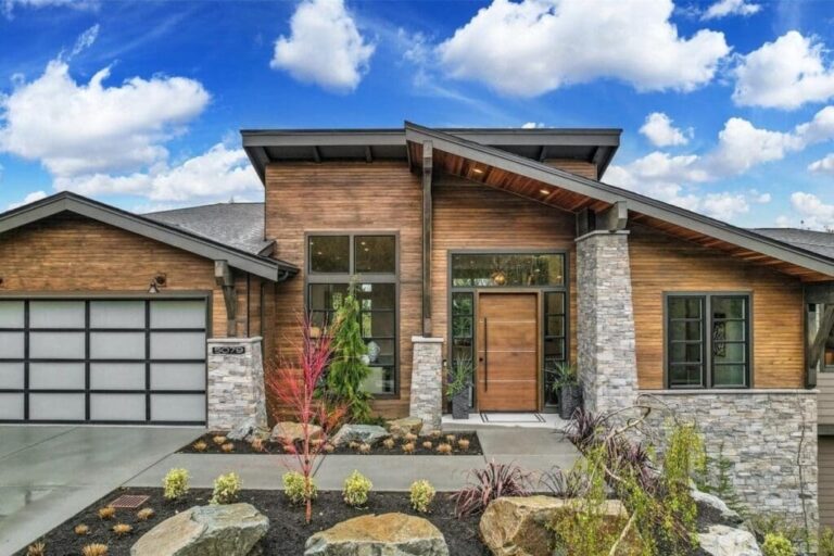 5-Bedroom 3-Story Mountain Modern Home with Mid-level Rec Room (Floor Plan)